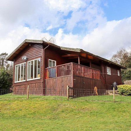 Watersview Lodge Leek Bagian luar foto