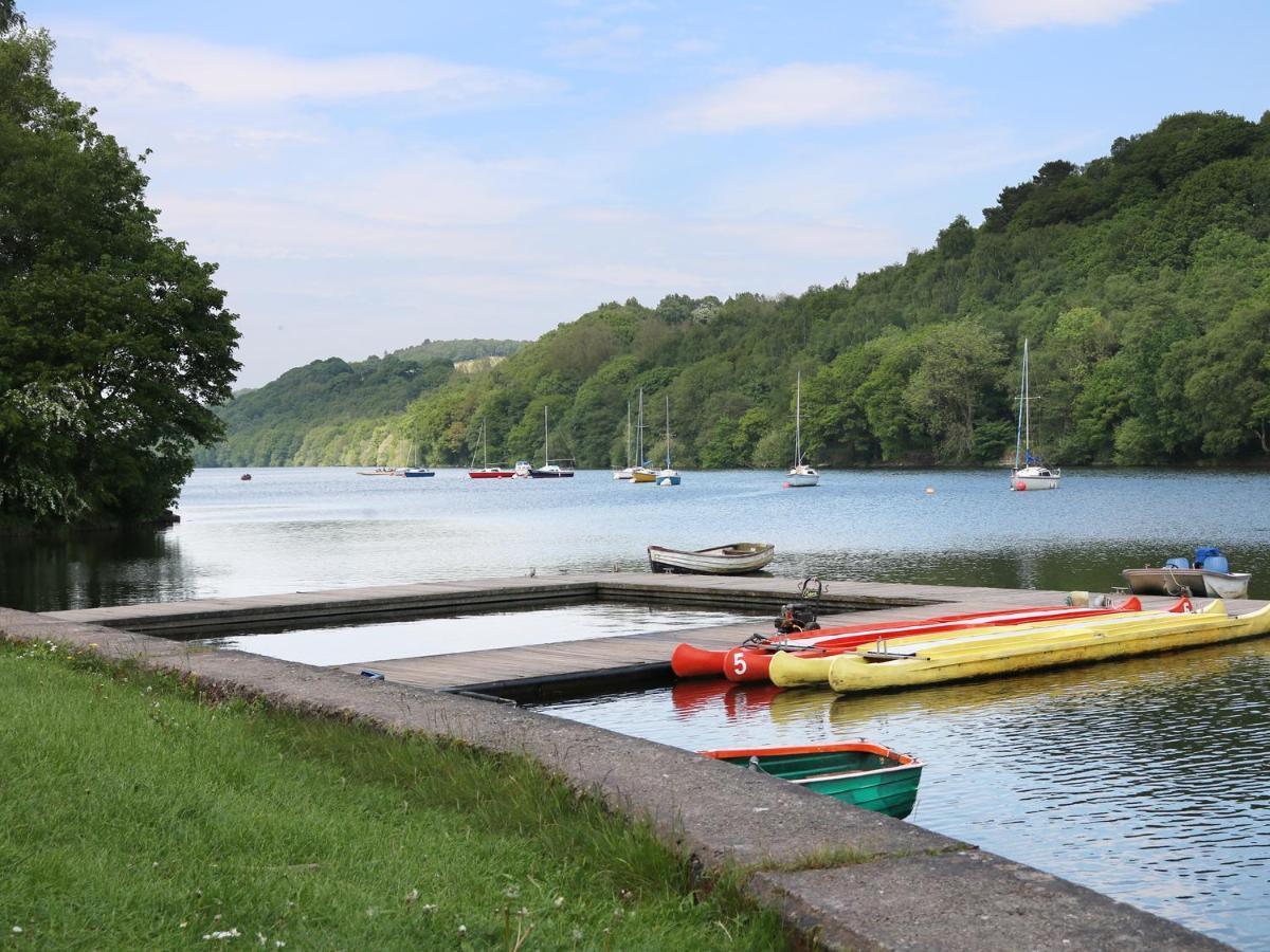 Watersview Lodge Leek Bagian luar foto